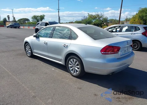 2012 Volkswagen Passat 2.5L S из США, поврежденный, VIN 1VWAP7A34CC019491